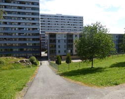 The Vadmyra housing cooperative is one of Bergen’s largest housing associations, with 551 apartments in four high-rise buildings and six low-rise buildings.